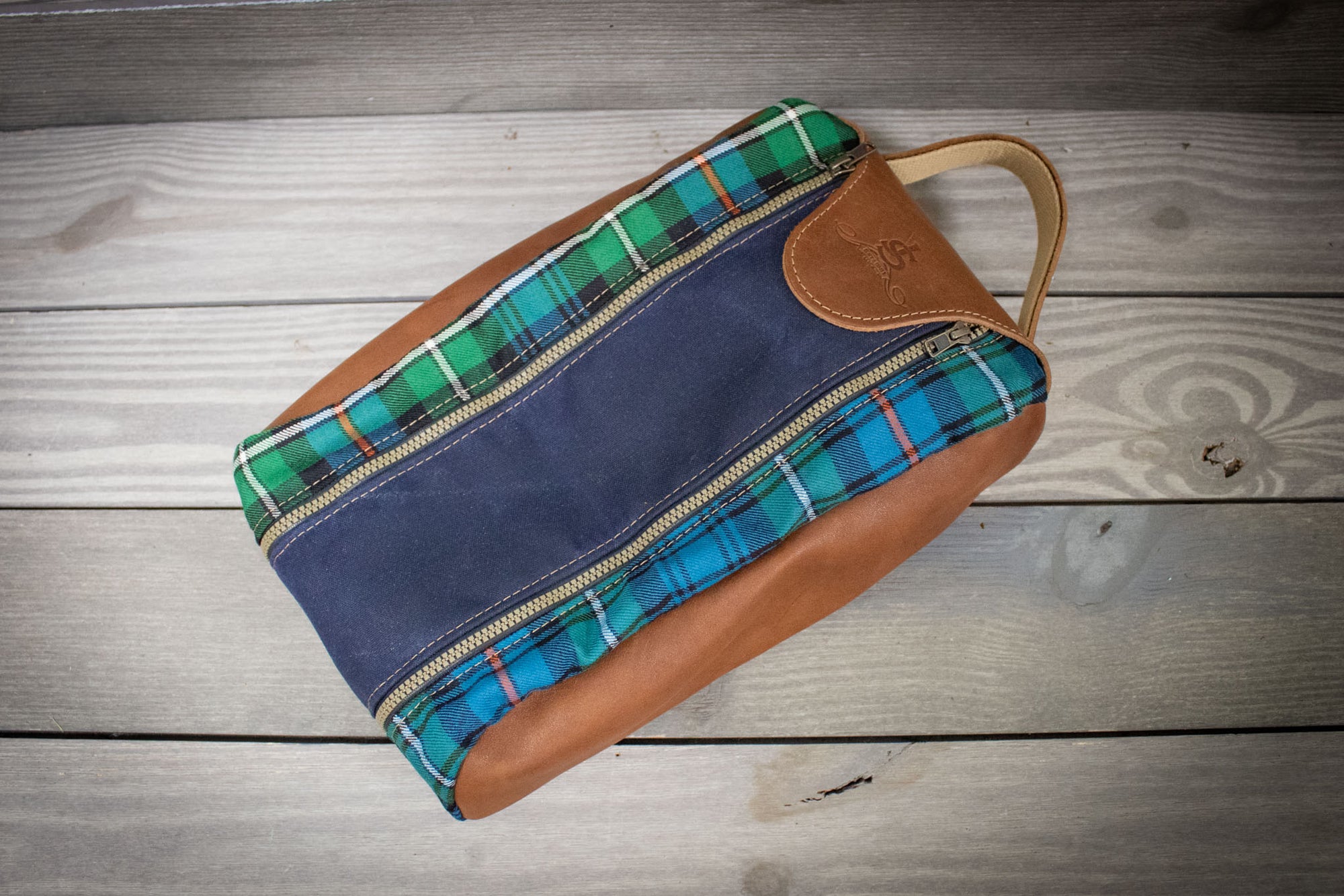 Mackenzie OC Tartan and Navy with Natural Leather Shoe Bag- Steurer & Jacoby