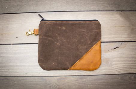 Handcrafted Leather Golf Valuables Pouch bourbon and natural wax
